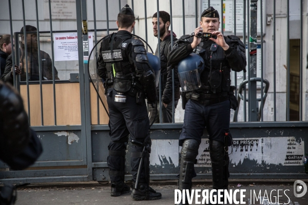 Loi El-Khomri : Echauffourées à l université Paris-I Tolbiac