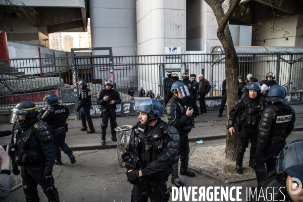 Loi El-Khomri : Echauffourées à l université Paris-I Tolbiac