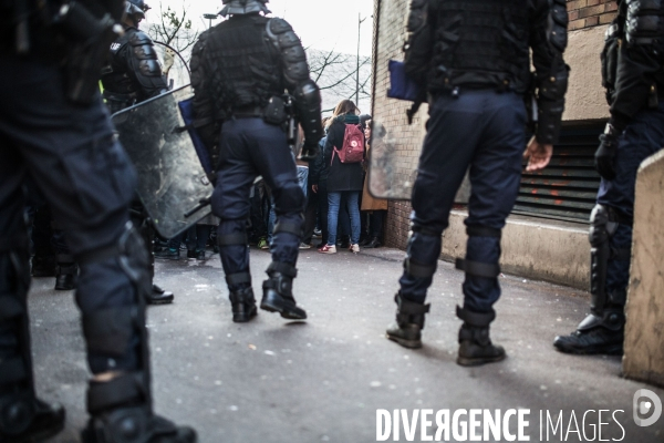 Loi El-Khomri : Echauffourées à l université Paris-I Tolbiac