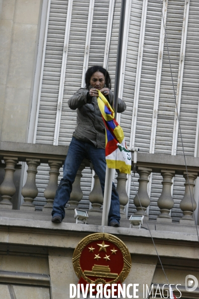 Paris: manifestation contre la repression chinoise au tibet