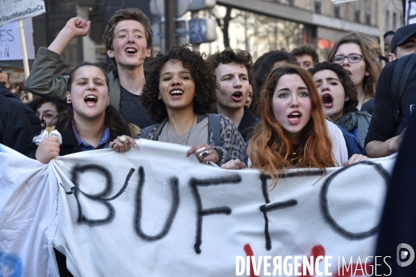 Mobilisation lycéenne et étudiante contre le projet de la loi Travail El Khomri.