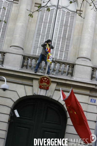 Paris: manifestation contre la repression chinoise au tibet