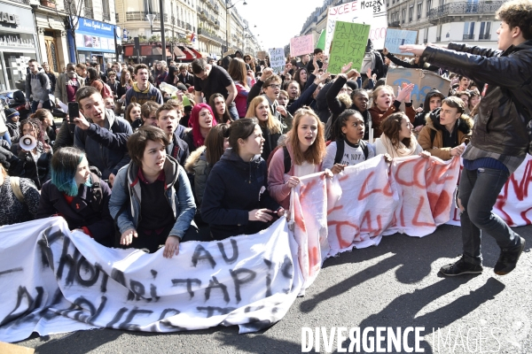 Mobilisation lycéenne et étudiante contre le projet de la loi Travail El Khomri.
