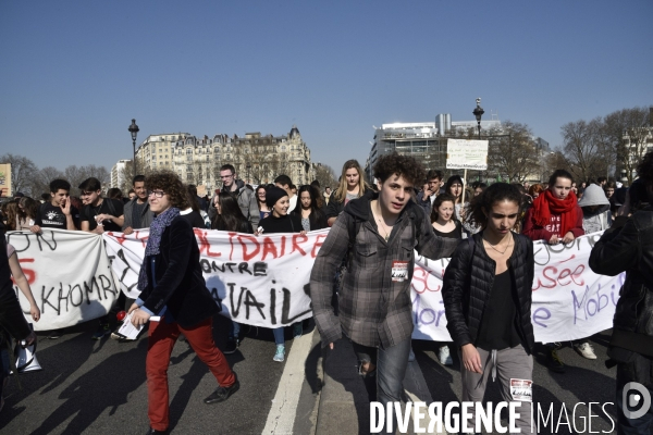 Mobilisation lycéenne et étudiante contre le projet de la loi Travail El Khomri.