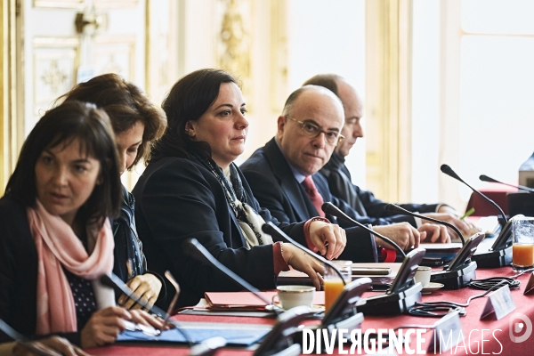 Matignon , réunion ministres et secretaires d état