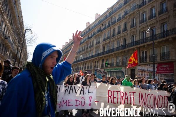 Manifestation étudiante contre la loi el khomri à Marseille