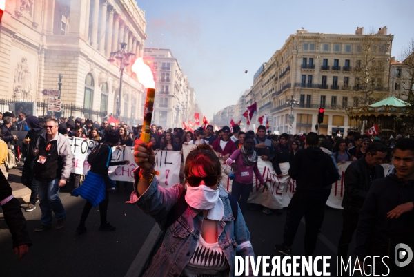 Manifestation étudiante contre la loi el khomri à Marseille