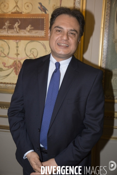 Cherif ouazani presente son nouveau livre