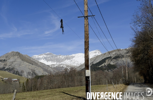 Chemin du Recueillement sur le site du crash de la Germanwings 1 an après.