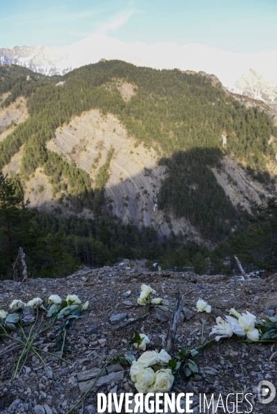 Chemin du Recueillement sur le site du crash de la Germanwings 1 an après.