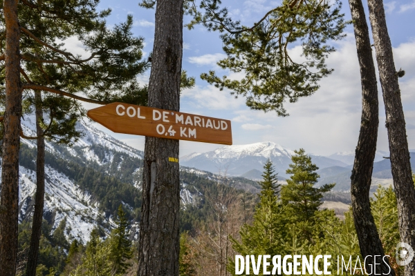 Chemin du Recueillement sur le site du crash de la Germanwings 1 an après.