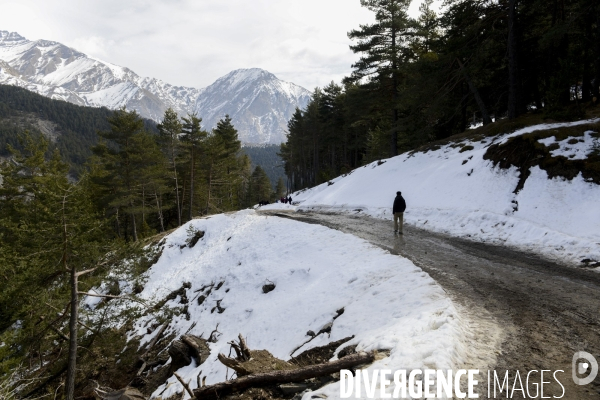 Chemin du Recueillement sur le site du crash de la Germanwings 1 an après.