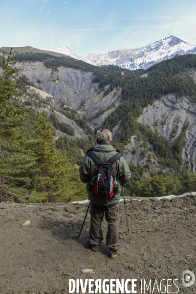 Chemin du Recueillement sur le site du crash de la Germanwings 1 an après.