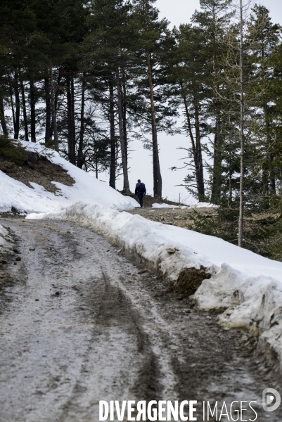 Chemin du Recueillement sur le site du crash de la Germanwings 1 an après.