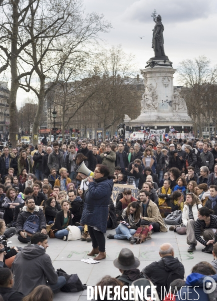 Nuit Debout place de la République à Paris.