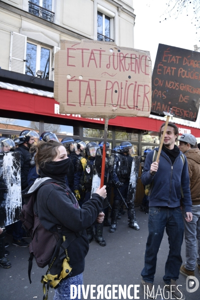 Mobilisation de la jeunesse contre le projet de la loi Travail El Khomri. Confrontation avec la police. Youth and El Khomeri law.