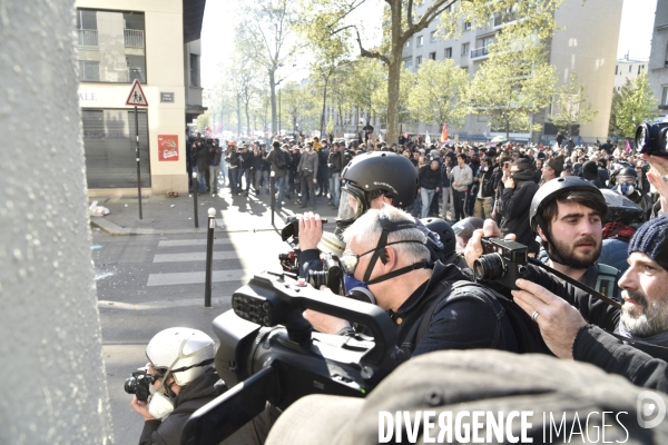 Mobilisation de la jeunesse contre le projet de la loi Travail El Khomri. Confrontation avec la police. Youth and El Khomeri law.