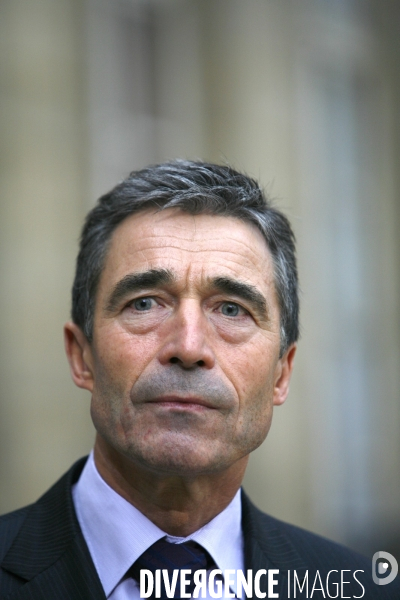 Nicolas SARKOZY reçoit Anders FOGH RASMUSSEN secrétaire général de l OTAN