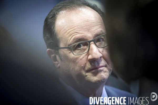 François Hollande visite l Institut du Cerveau et de la Moelle épinière ICM, hôpital Pitié-Salpêtrière