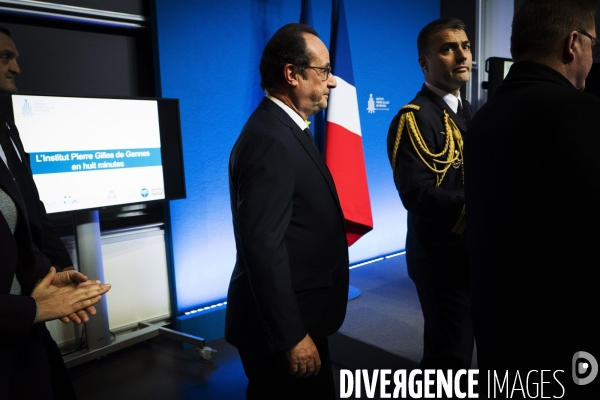 Francois Hollande inaugure l Institut Pierre-Gilles de Gennes.