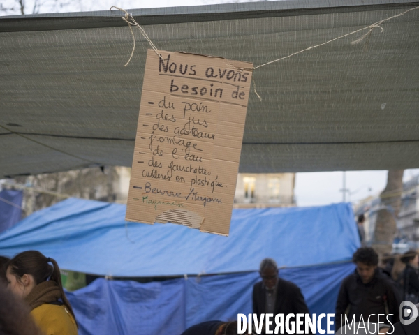 Nuit Debout place de la République à Paris.