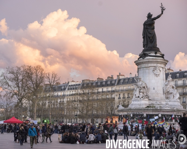 Nuit Debout place de la République à Paris.