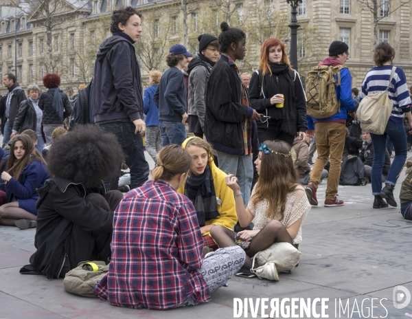 Nuit Debout place de la République à Paris.