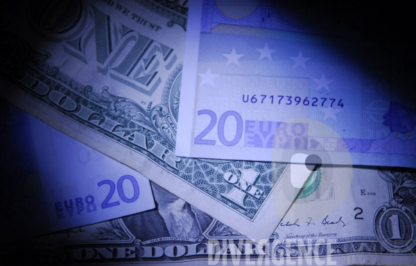 Illustration Symbole : impots, piège, billets, euro, fiscalité