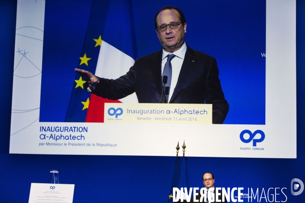 F. Hollande visite l entreprise Plastic Omnium.