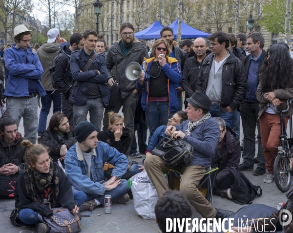 Nuit Debout place de la République à Paris.