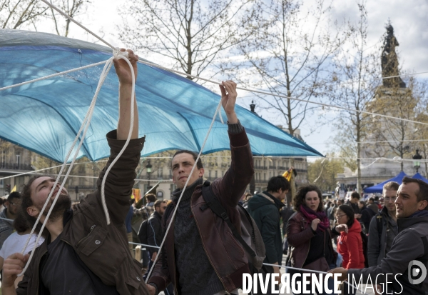 Nuit Debout place de la République à Paris.