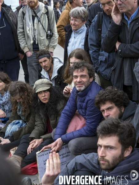 Nuit Debout place de la République à Paris.