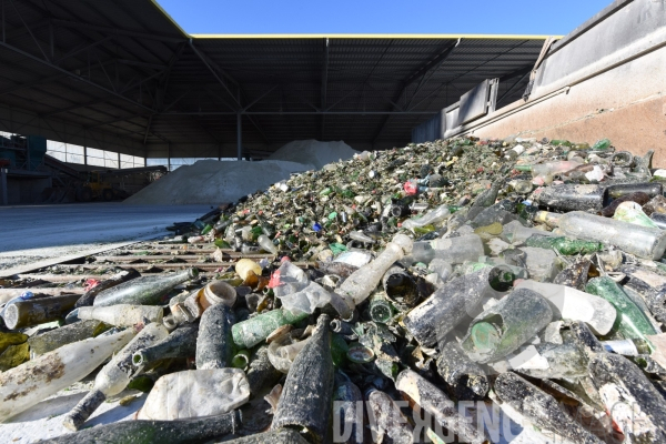 Société SOLOVER, centre de retraitement pour le recyclage du verre