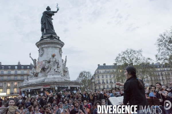 Nuit debout : orchestre debout