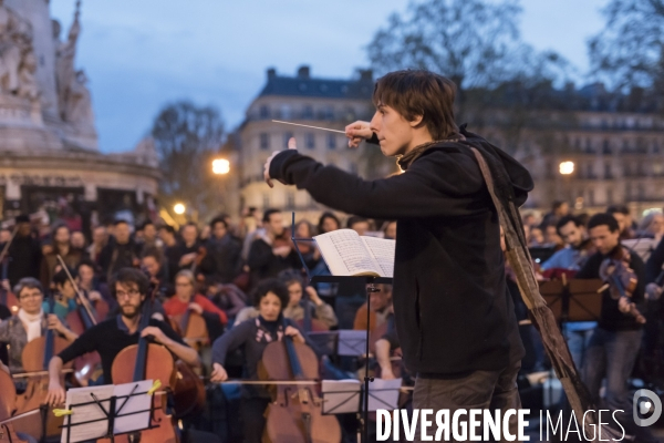 Nuit debout : orchestre debout