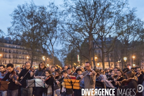 Nuit debout : orchestre debout