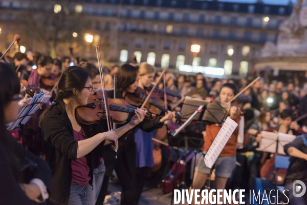 Nuit debout : orchestre debout