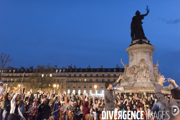 Nuit debout : orchestre debout