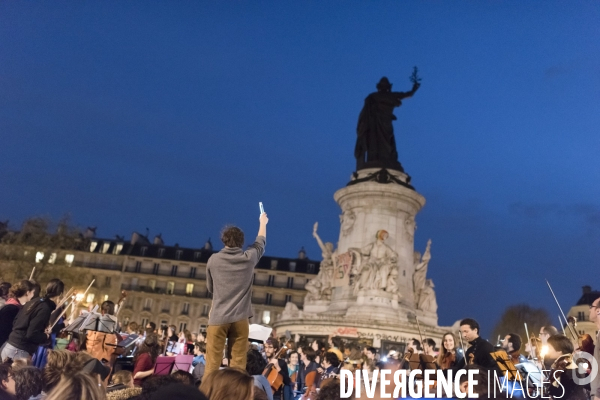 Nuit debout : orchestre debout