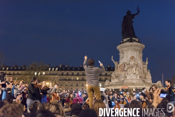 Nuit debout : orchestre debout