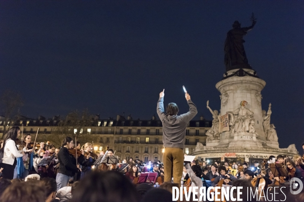 Nuit debout : orchestre debout