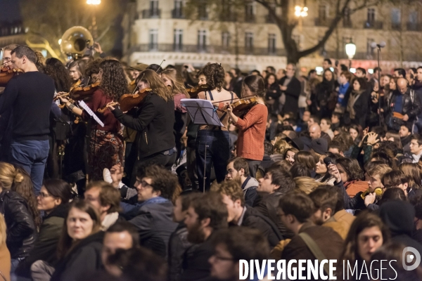 Nuit debout : orchestre debout