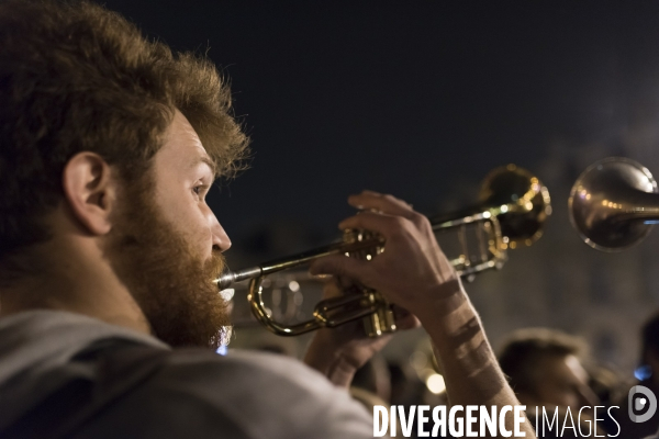 Nuit debout : orchestre debout