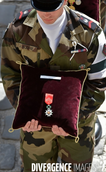 Hommage national aux Invalides pour les trois soldats morts au Mali