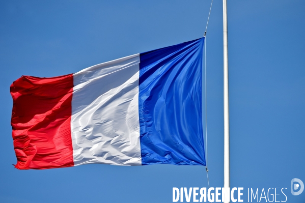 Hommage national aux Invalides pour les trois soldats morts au Mali