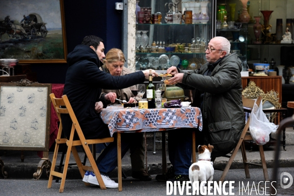 Marché aux puces de la porte de Saint-Ouen