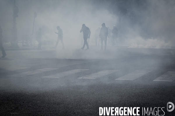 Manifestation contre la loi travail et violences, Paris.