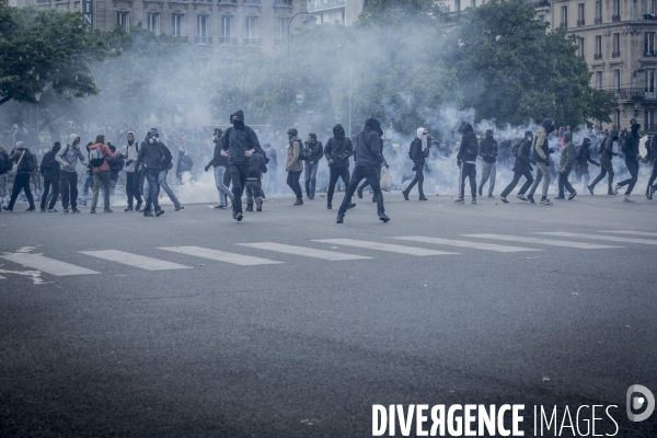 Manifestation contre la loi travail et violences, Paris.