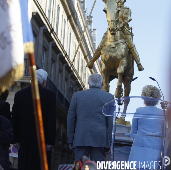 Jean Marie LE PEN, Bruno GOLLNISCH et Marie Christine ARNAUTU commemorent Jeanne d ARC