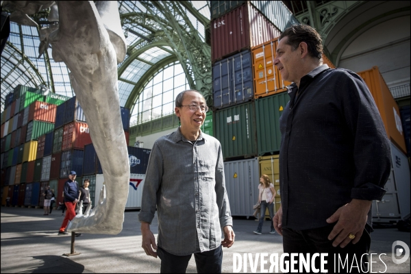 Portrait de l artiste HUANG YONG PING invité de Monumenta 2016 au Grand Palais,  devant son oeuvre   Empires 